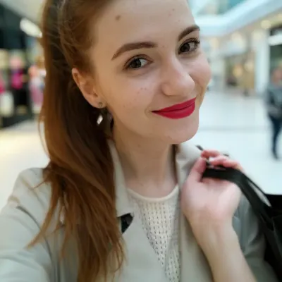 Злата, 27