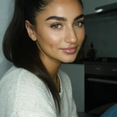 Сабина, 21